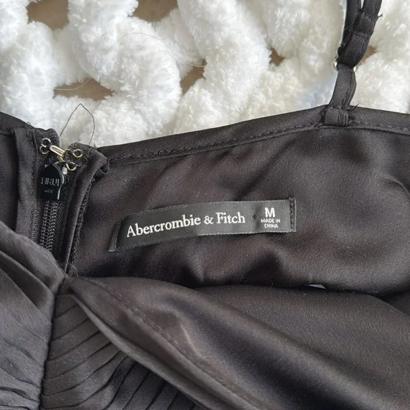 Abercrombie & Fitch Pleated Dress Black Size M - Picture 5 of 6
